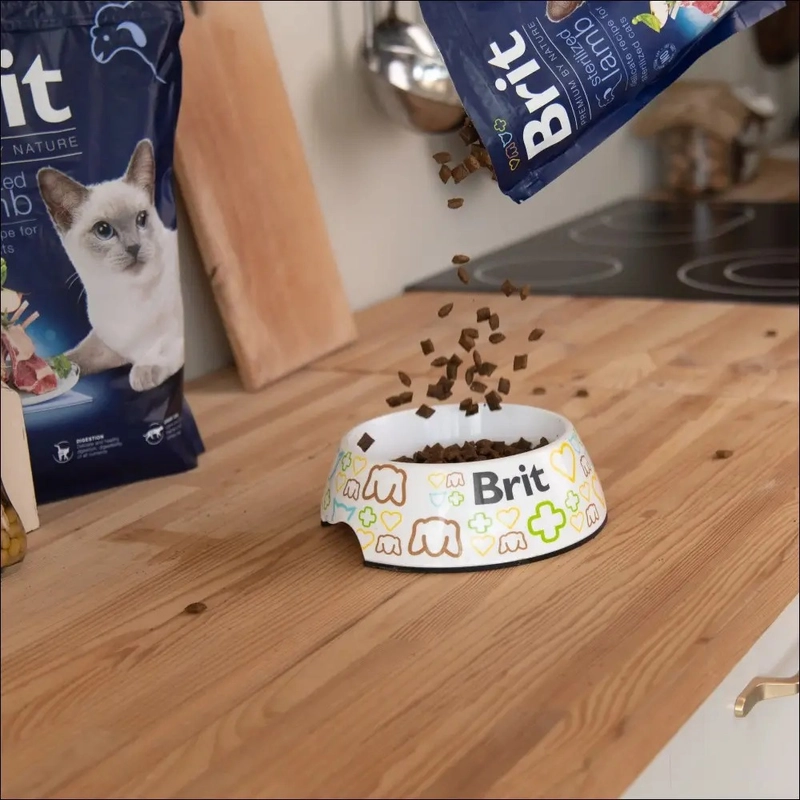 Brit Premium by Nature Sterilized СУХИЙ КОРМ Premium коти (з ягням) 300 г  - фото 2